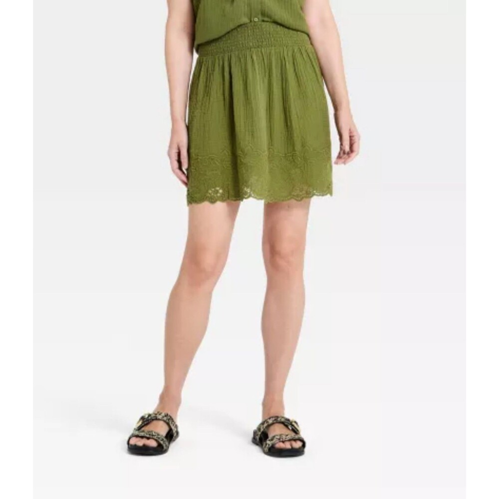 Women's Universal Thread Mini A-line Skirt Floral Detail Olive Green Large